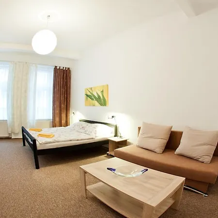 Guest house Apartmany - Penzion Smetanka 3*